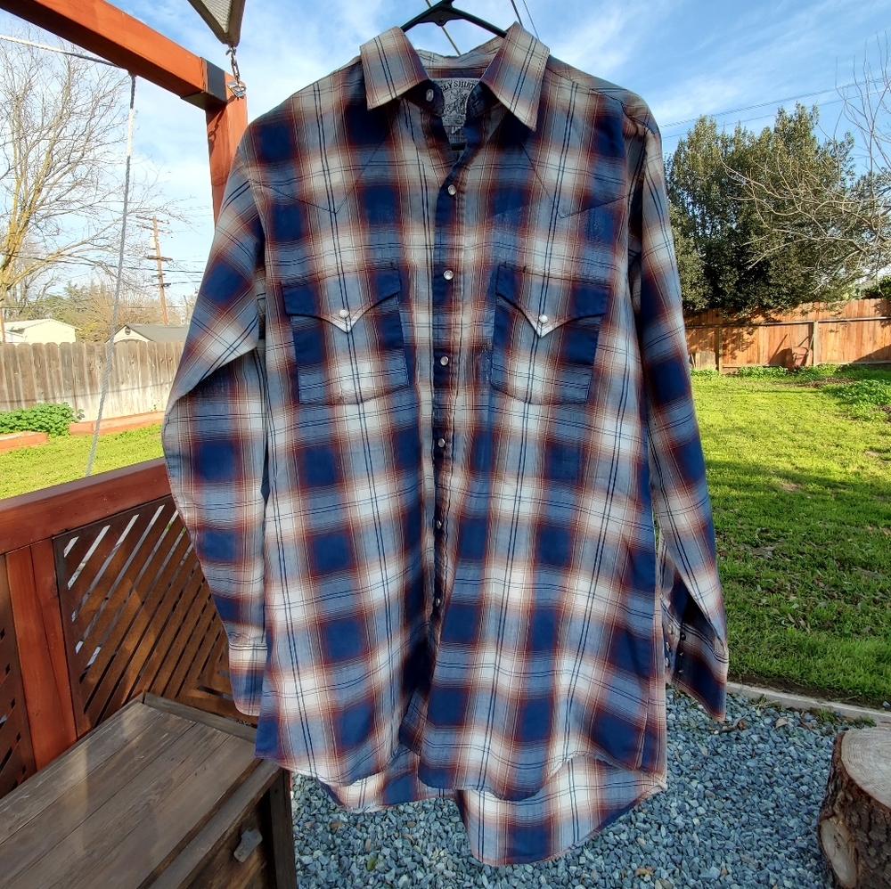 Ely Shirts. Vintage. Men's Long Sleeve Button Up. Pearl Snap. Medium. GVPWC .